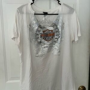 Harley-Davidson White Graphic T-Shirt size xl v neck short sleeve